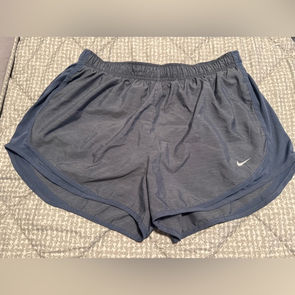 Nike Women Dri-FIT Heather Blue Shorts - Picture 1 of 4